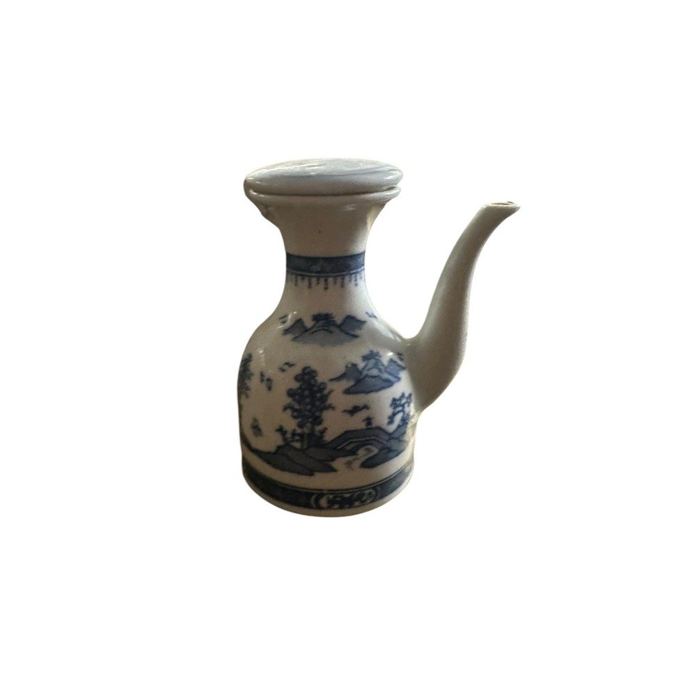 Vtg Chinese Blue and White Porcelain Soy Sauce Pot Spout Lid Pagoda Landscape